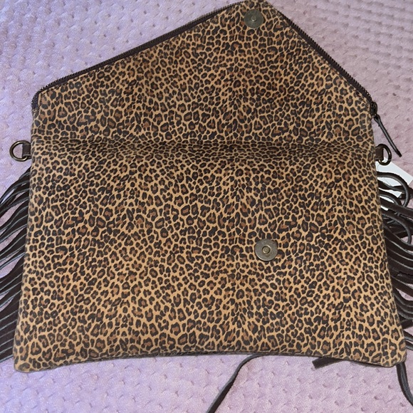 Leander Leather Cheetah Simon Handbag/Crossbody NWTπ€©π€©π€© - Picture 7 of 10